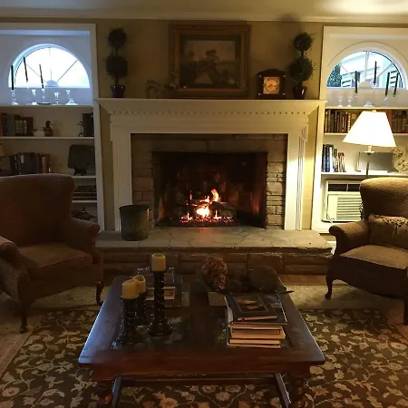 Campbell House-3